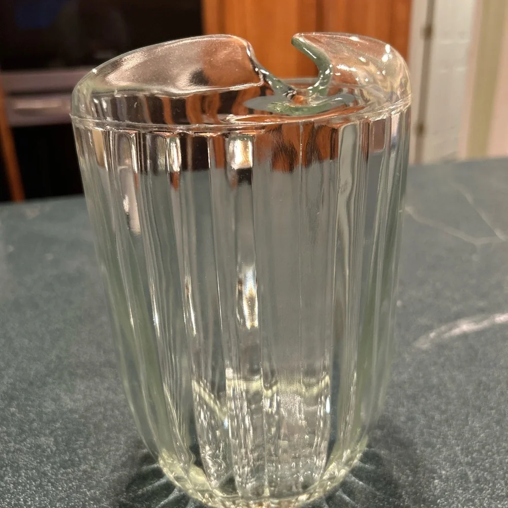Glass beer pitcher with handle - Picture 2 of 3